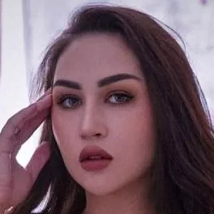 Louisa Khovanski биография, рост, вес, размер сисек, фигура, возраст